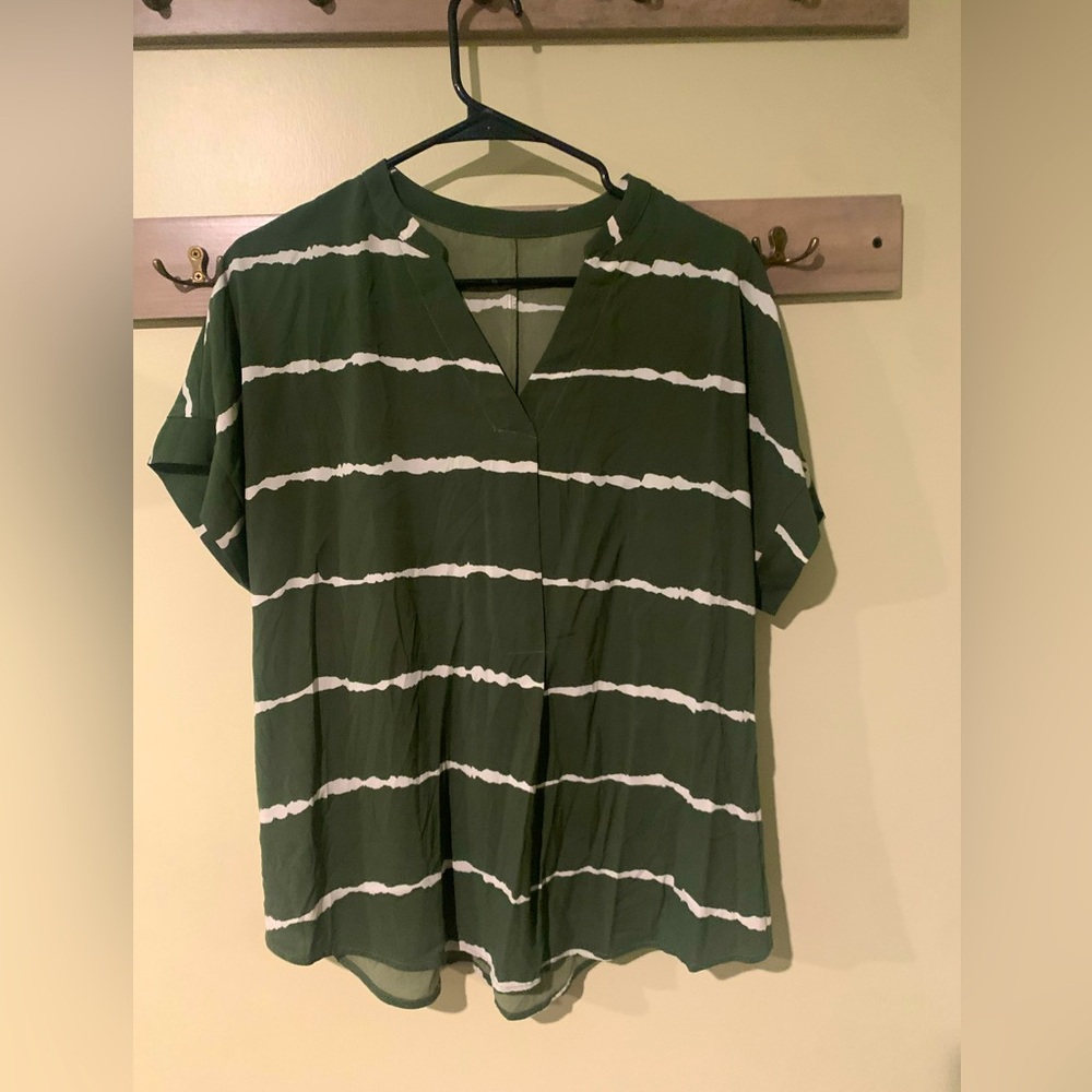 Green & White Top
